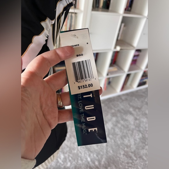 Longitude one piece size 8 - Picture 2 of 5